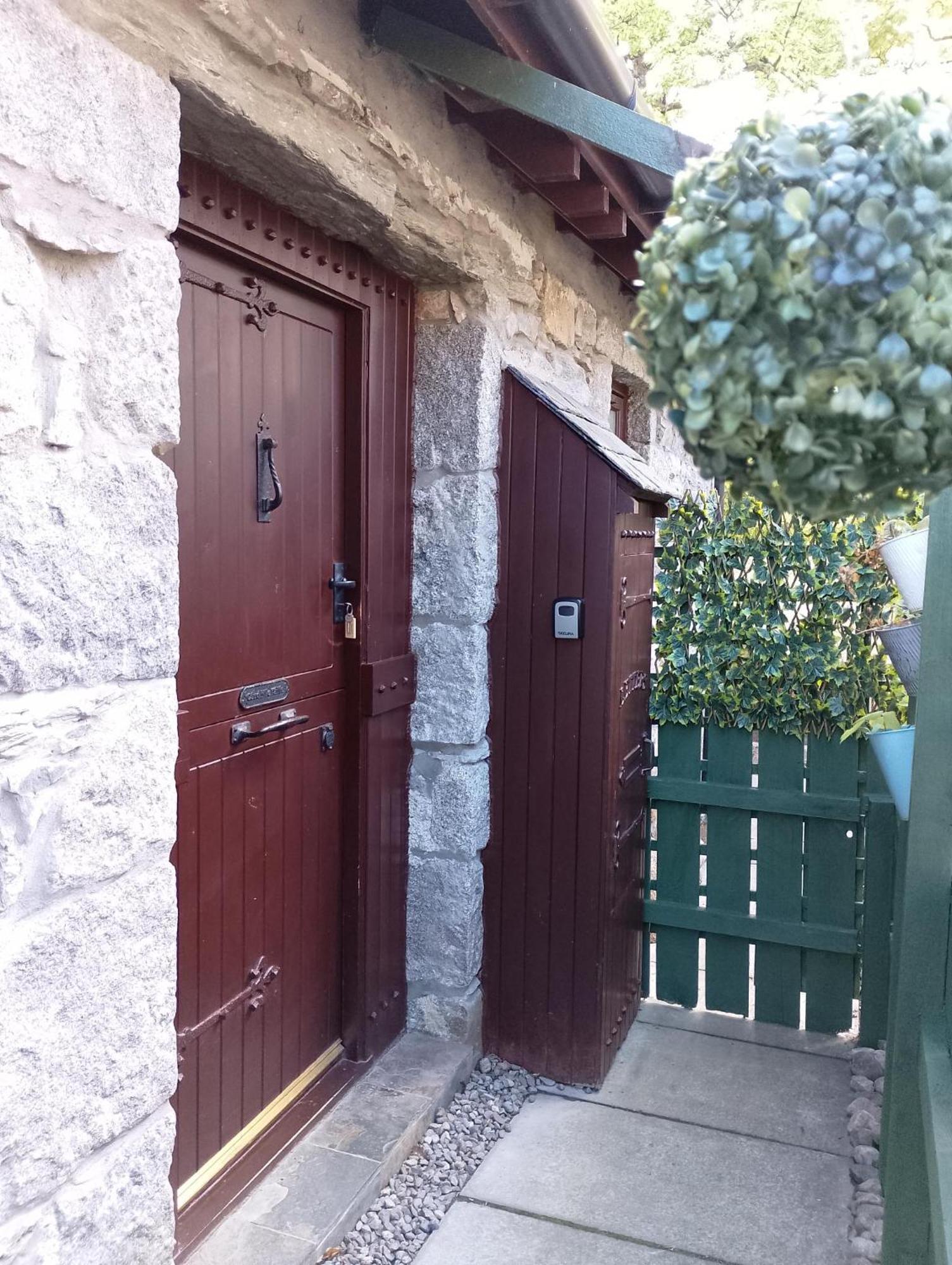 Bed and Breakfast Smiddy House Spean Bridge Exterior foto
